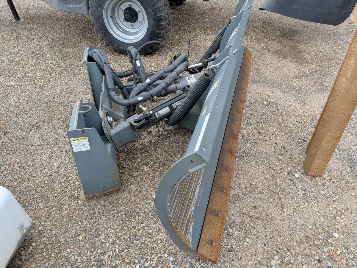Gallery image 2 for 2014 Farm King skid steer Blade