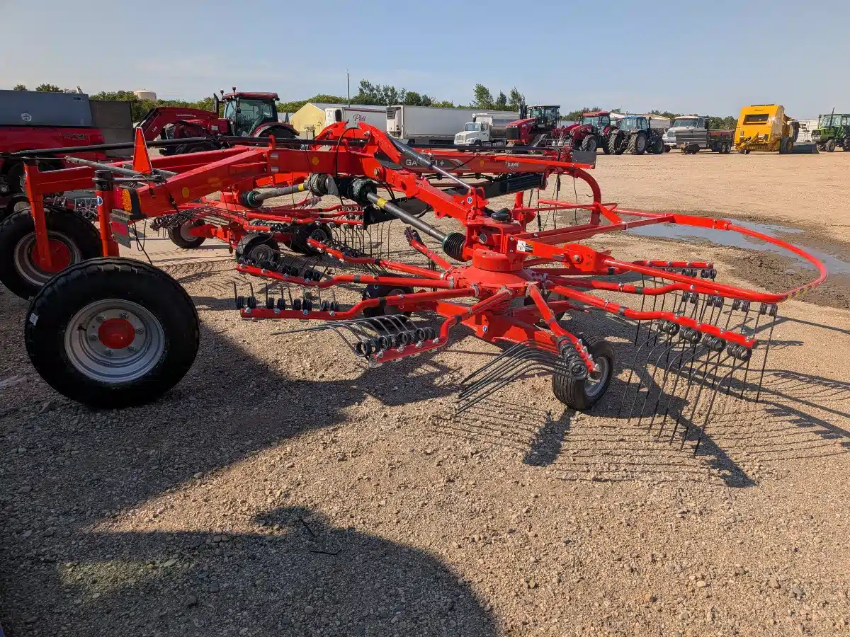 Gallery image 1 for 2026 Kuhn GA 7501+ Rake