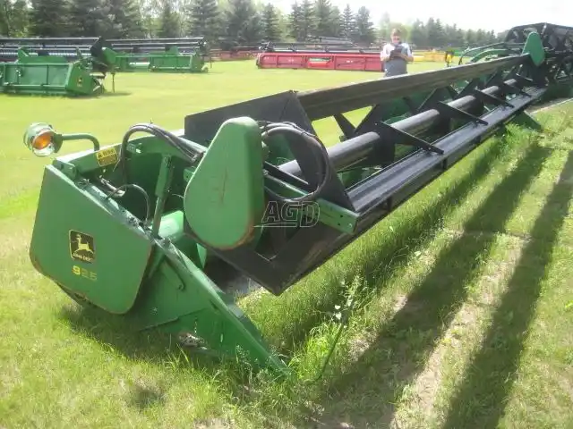 Gallery image 2 for Used John Deere 925 Rigid Head