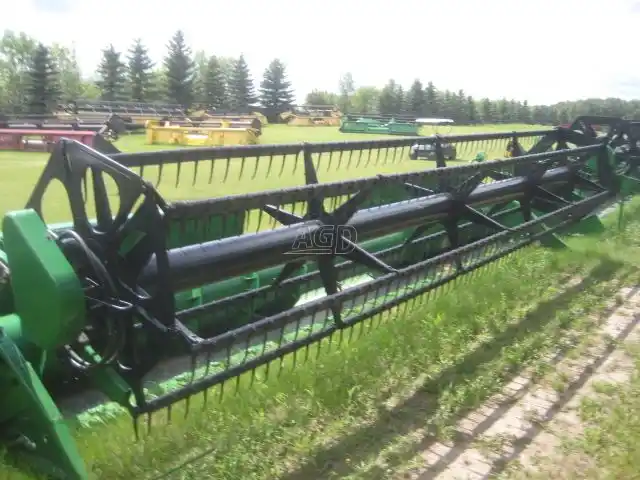 Gallery image 2 for Used John Deere 922 Rigid Head