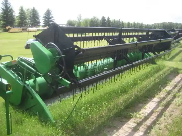 Gallery image 2 for Used John Deere 922 Rigid Head