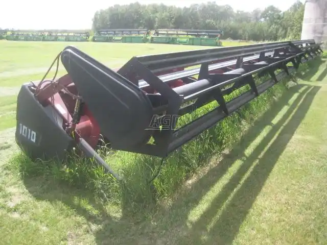 Gallery image 1 for Used Case IH 1010 Rigid Head
