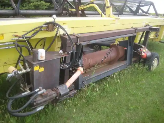 Gallery image 2 for Used New Holland SP36 Header - Draper
