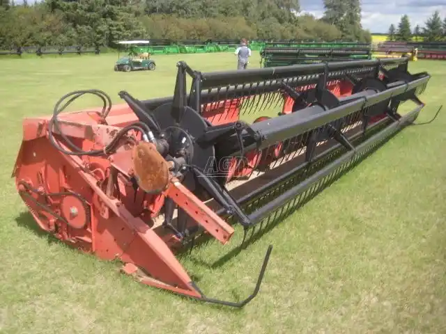 Gallery image 2 for Used Massey Ferguson 9224 Rigid Head