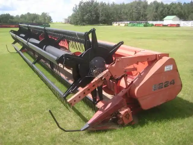 Gallery image 1 for Used Massey Ferguson 9224 Rigid Head