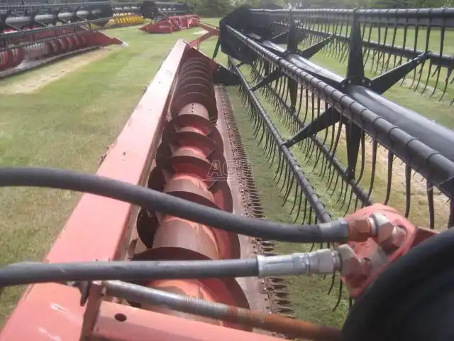 Gallery image 2 for Used Case IH 1010 Header - Flex