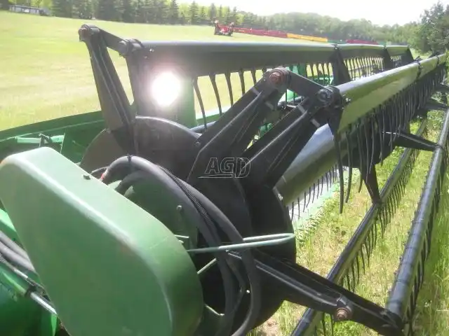 Gallery image 1 for Used John Deere 222 Header - Auger