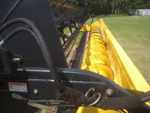 Gallery image 2 for Used 2008 New Holland 74C Header - Flex