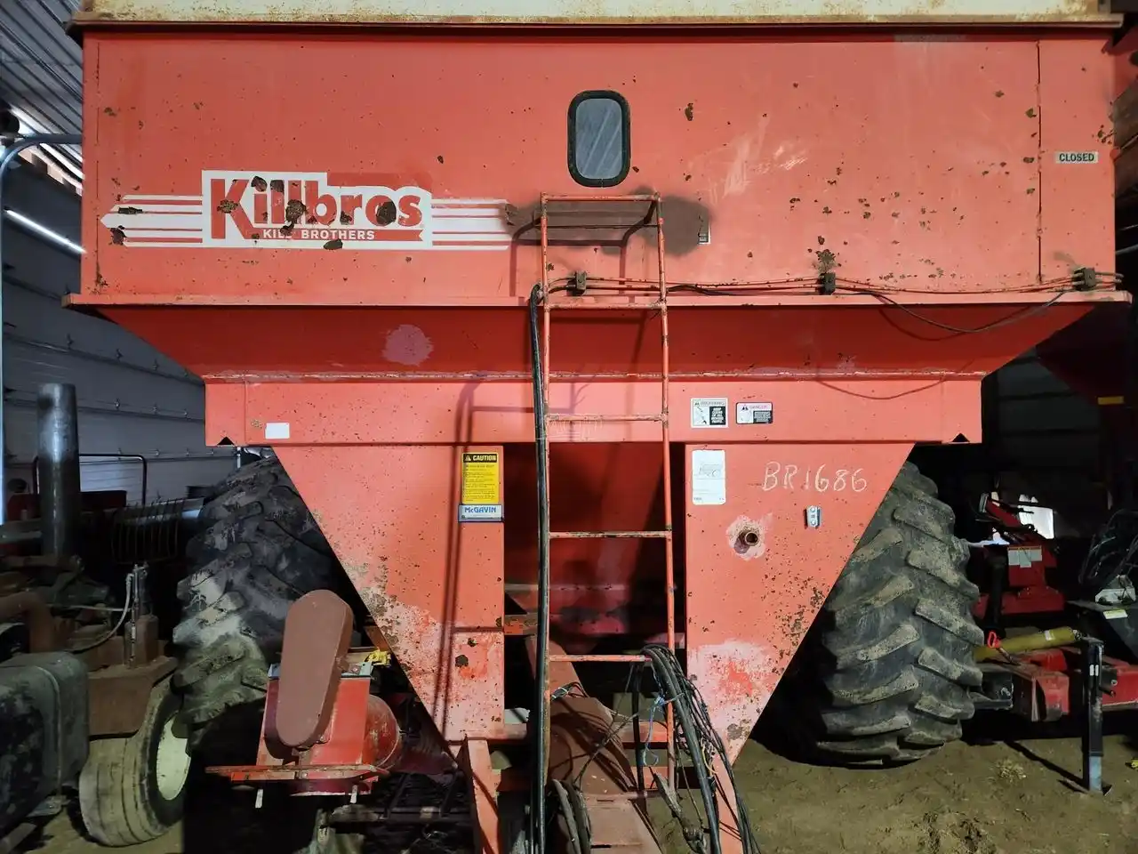 Gallery image 1 for Used Killbros 590 Grain Cart
