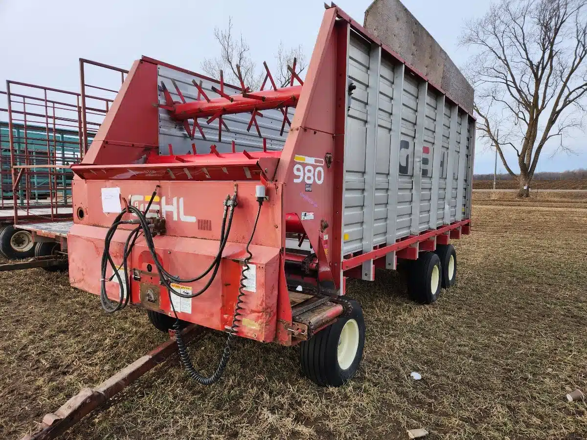 Gallery image 1 for Gehl 980 Forage Box