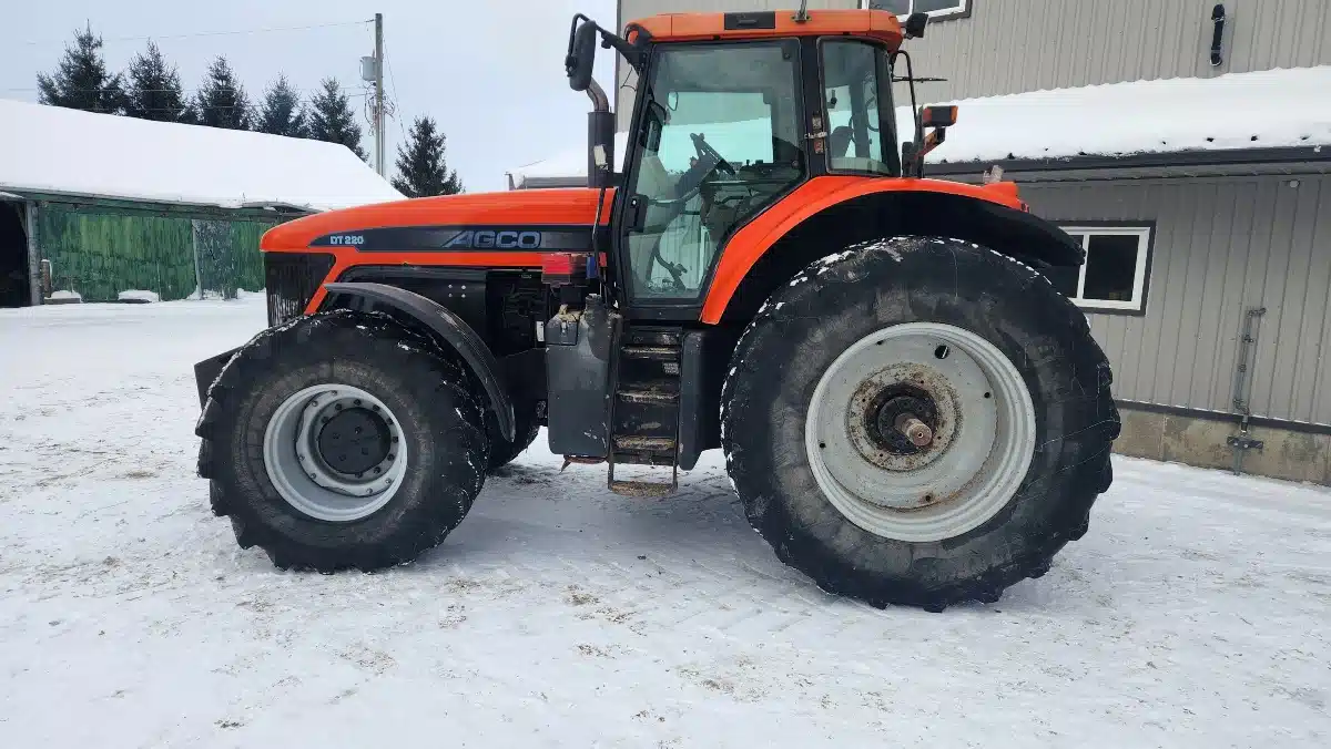 Gallery image 2 for Used 2008 Agco DT220A Tractor