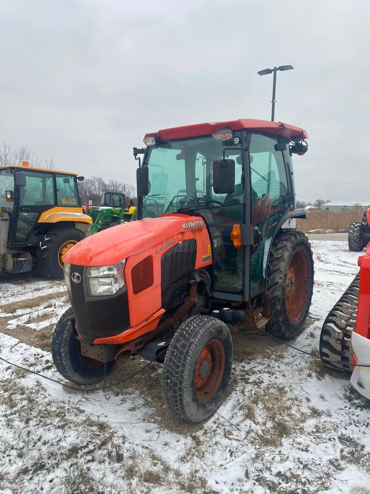 Gallery image 1 for Used 2014 Kubota L4060HSTC Tractor