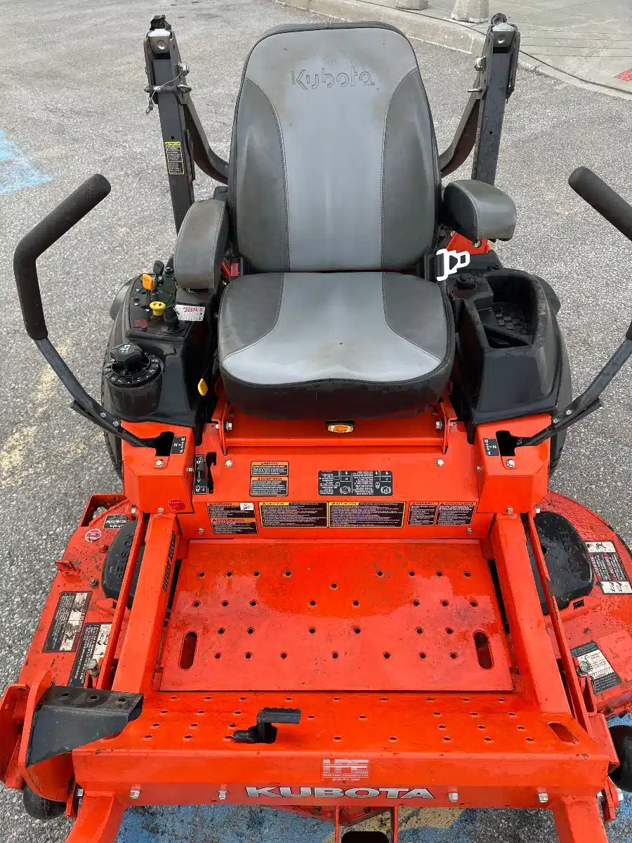 Gallery image 2 for Used 2015 Kubota Z724 Mower - Zero Turn