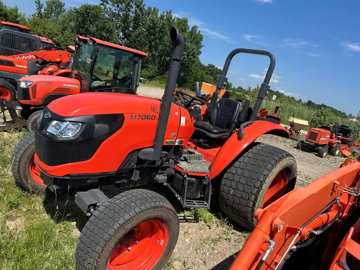 Gallery image 1 for Used 2022 Kubota M7060D Tractor