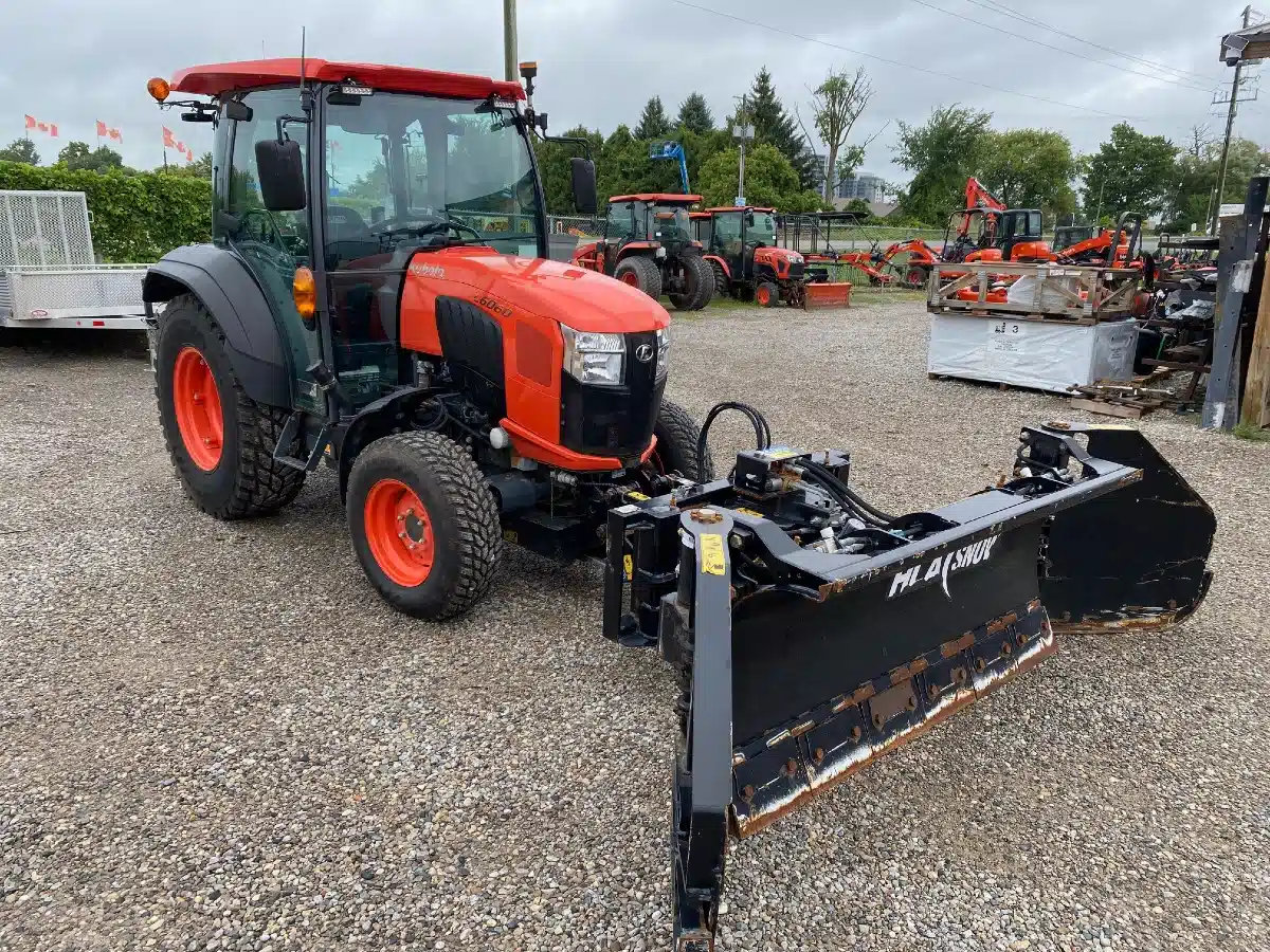 Photo de la Galerie 1 pour 2024 Kubota L6060 Tracteur