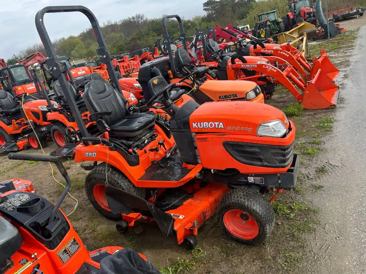 Gallery image 1 for 2014 Kubota BX2370-1 Tractor
