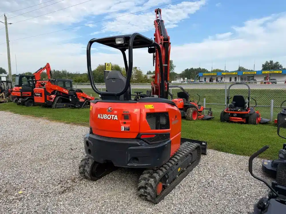 Photo de la Galerie 2 pour 2019 Kubota KX033-4 Excavatrice