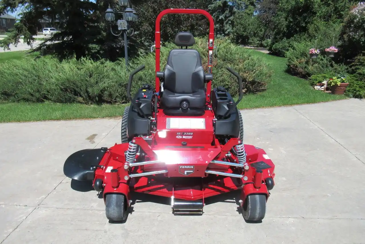 Gallery image 2 for New 2023 Ferris ISX 3300 Mower - Zero Turn