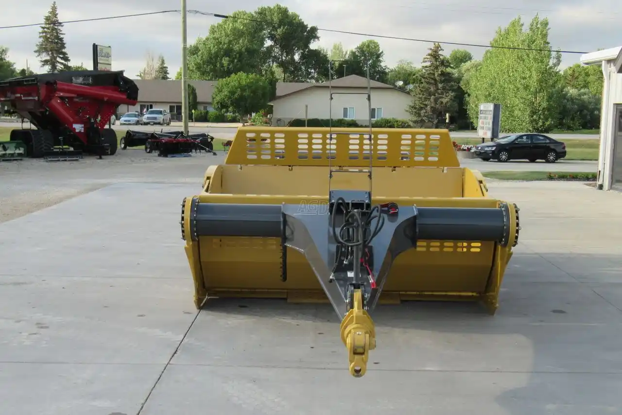 Gallery image 2 for New 2023 Ashland 1410E Scraper - Pull Type