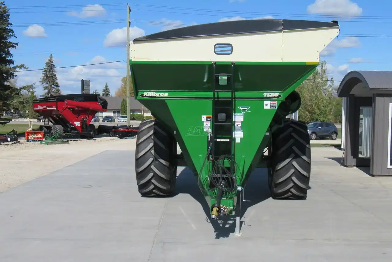 Gallery image 2 for New 2024 Killbros 1135 Grain Cart