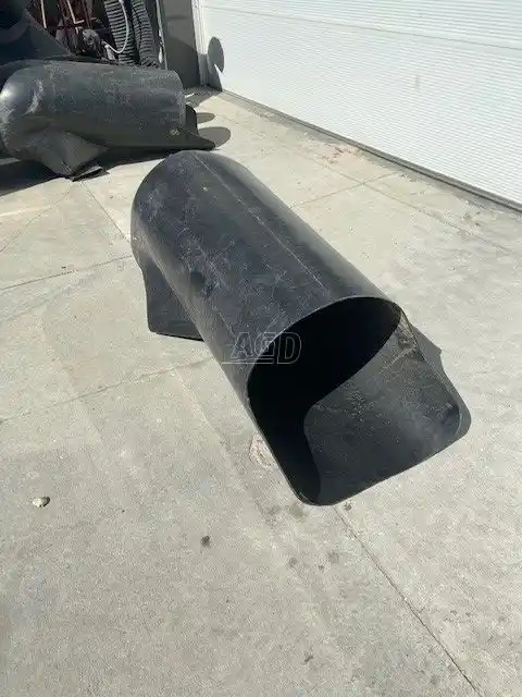 Gallery image 2 for New 2020 JD combine auger extension Combine Attachment