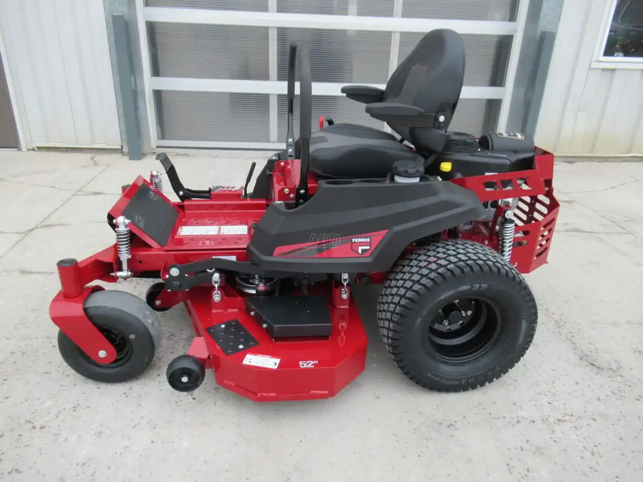Gallery image 2 for New 2025 Ferris 500S Mower - Zero Turn