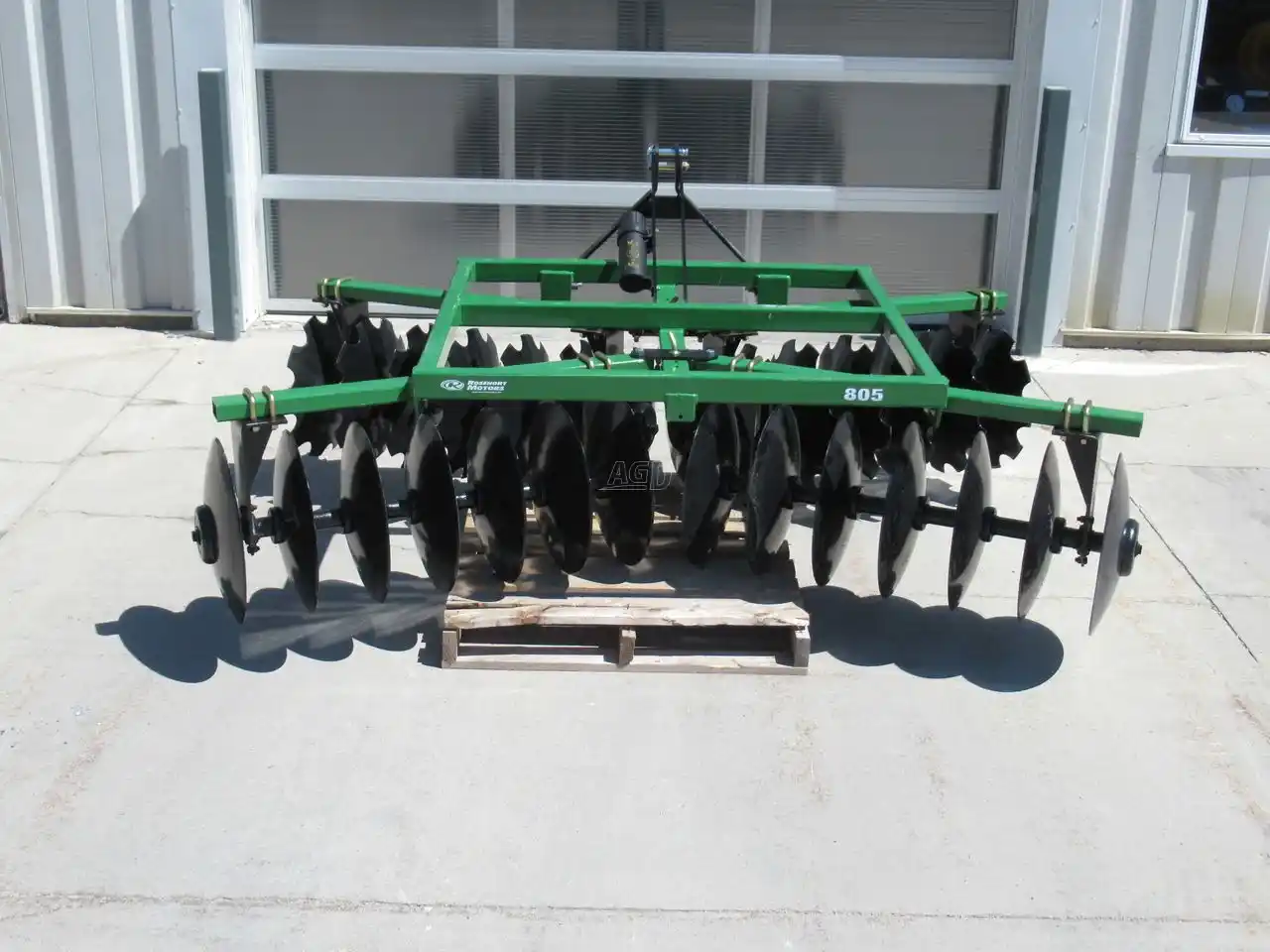 Gallery image 2 for New 2023 Farm King 805 Disc