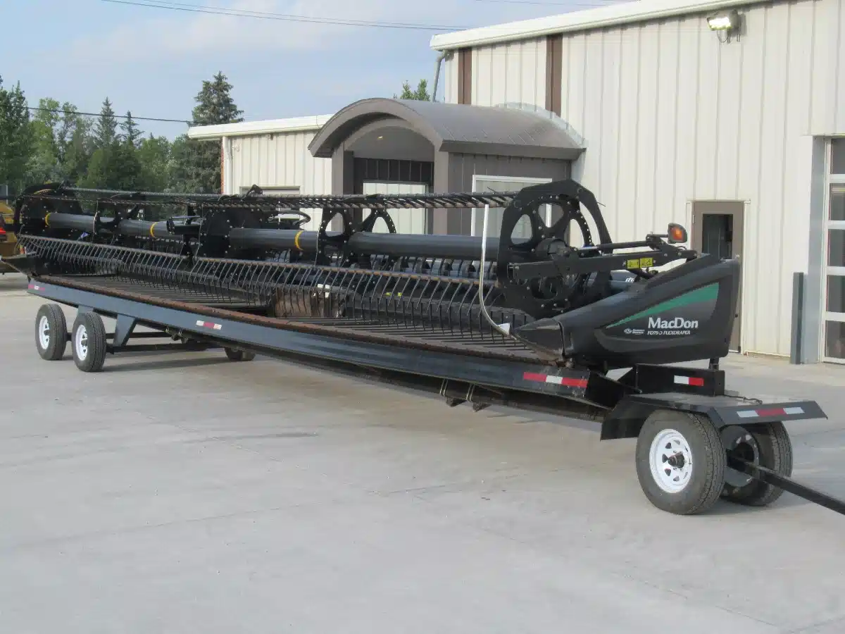 Gallery image 1 for Used 2014 MacDon FD75 Header - Flex Draper