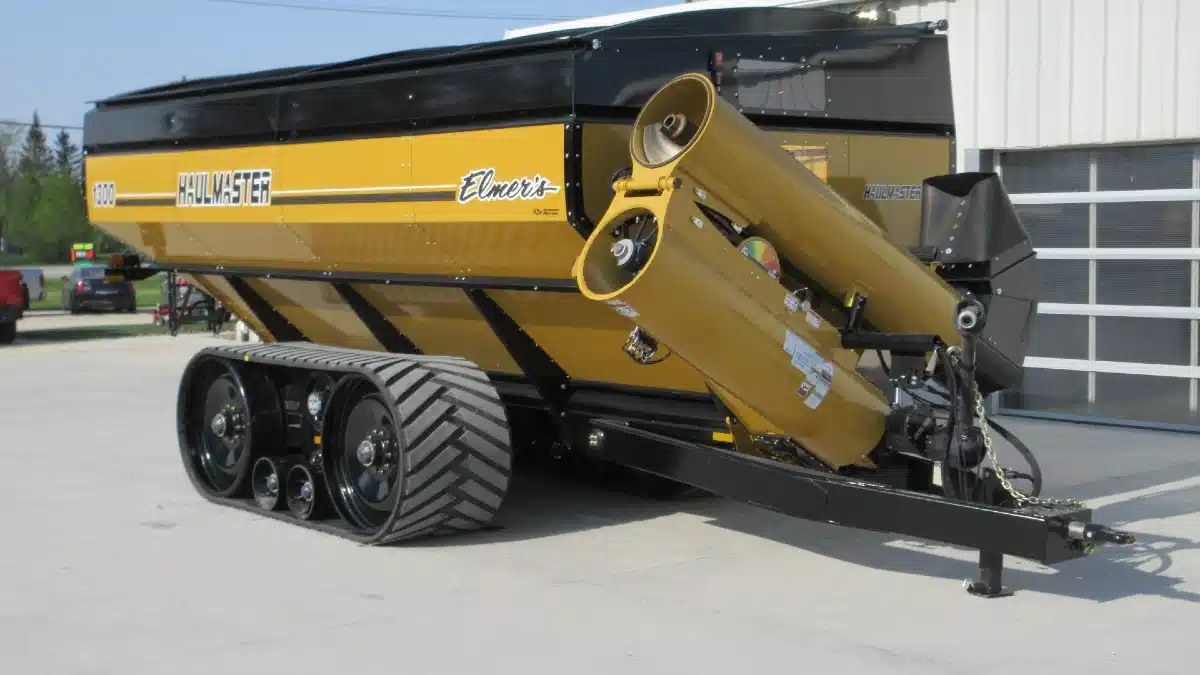 Gallery image 1 for New 2026 Elmers Mfg HAULMASTER 1300 Grain Cart