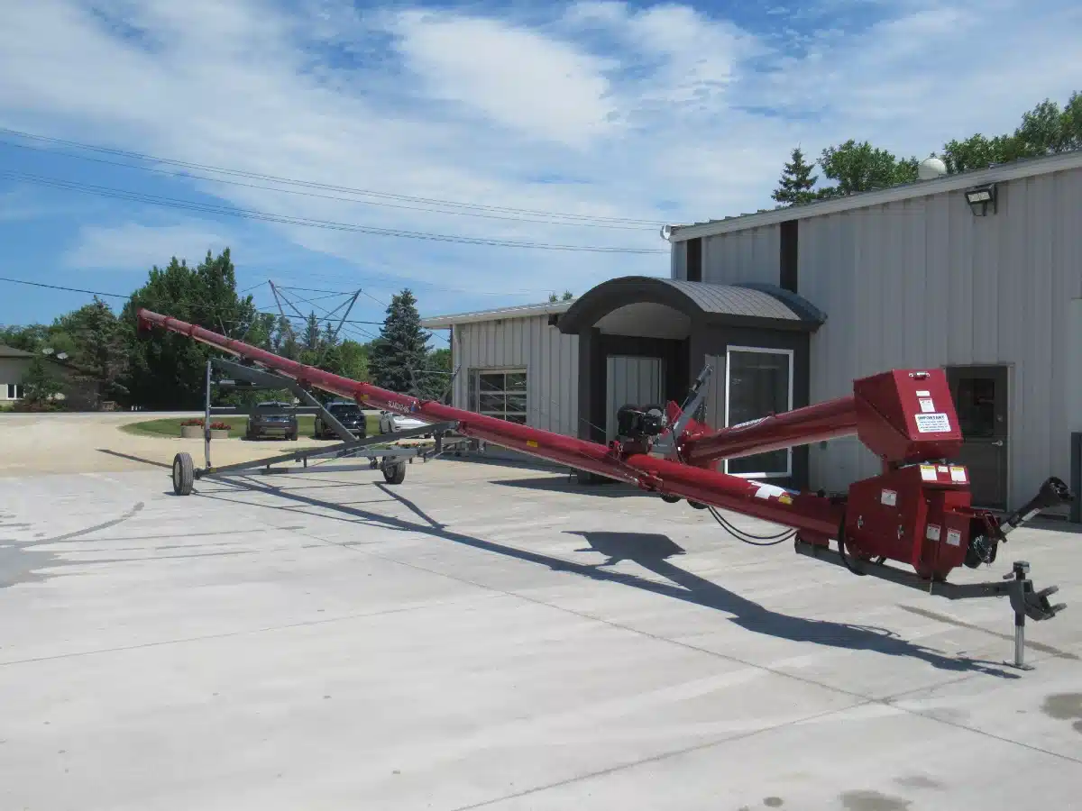 Gallery image 1 for Used 2017 Meridian SLMD 12-95 Grain Auger
