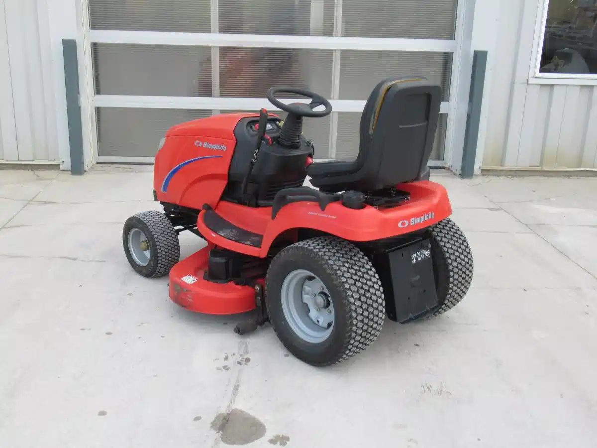 Gallery image 2 for 2008 Simplicity Conquest 23 HP / 50 Inch Mower - Riding