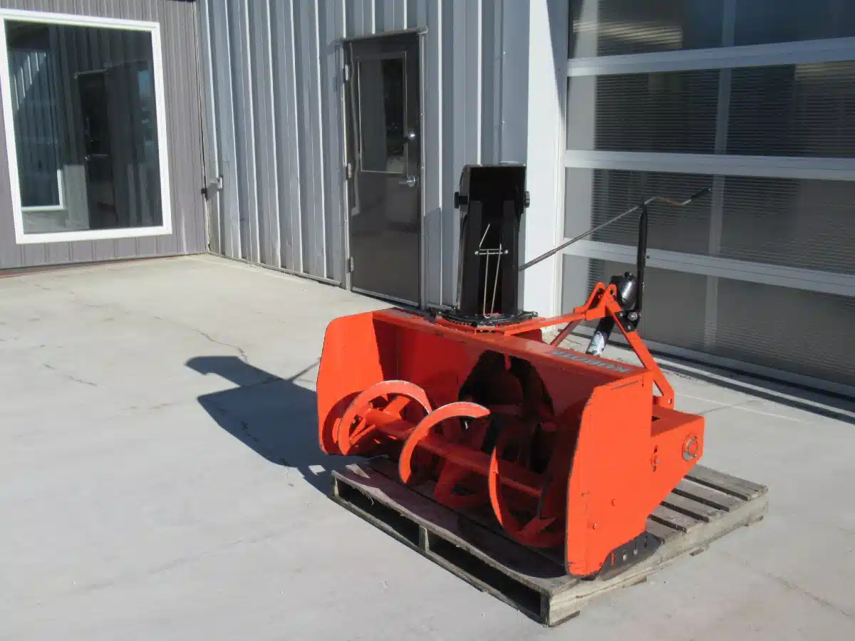 Gallery image 2 for Used 2013 Kubota B2789 Snow Blower Snow Blower