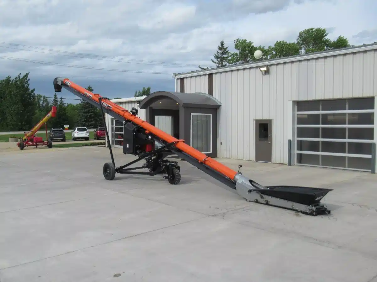 Gallery image 1 for 2026 Batco BCX4 1549 Field Loader Belt Conveyor