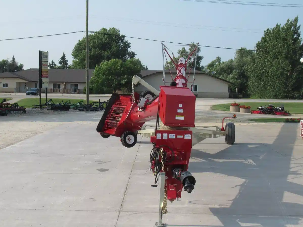 Gallery image 2 for 2024 Farm King 1684 Grain Auger