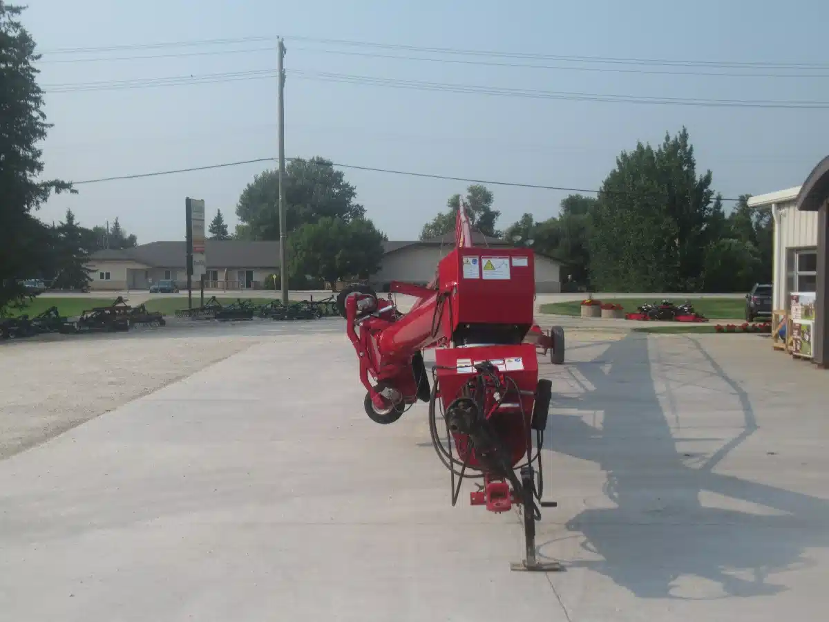 Gallery image 2 for 2019 Westfield MKX 130-94 Grain Auger