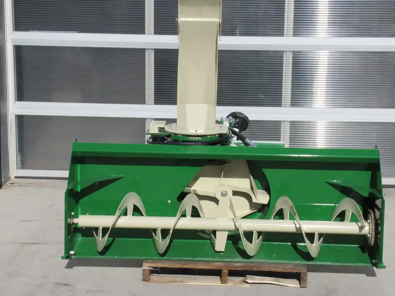 Gallery image 1 for New 2024 Farm King Allied 7420 Snow Blower