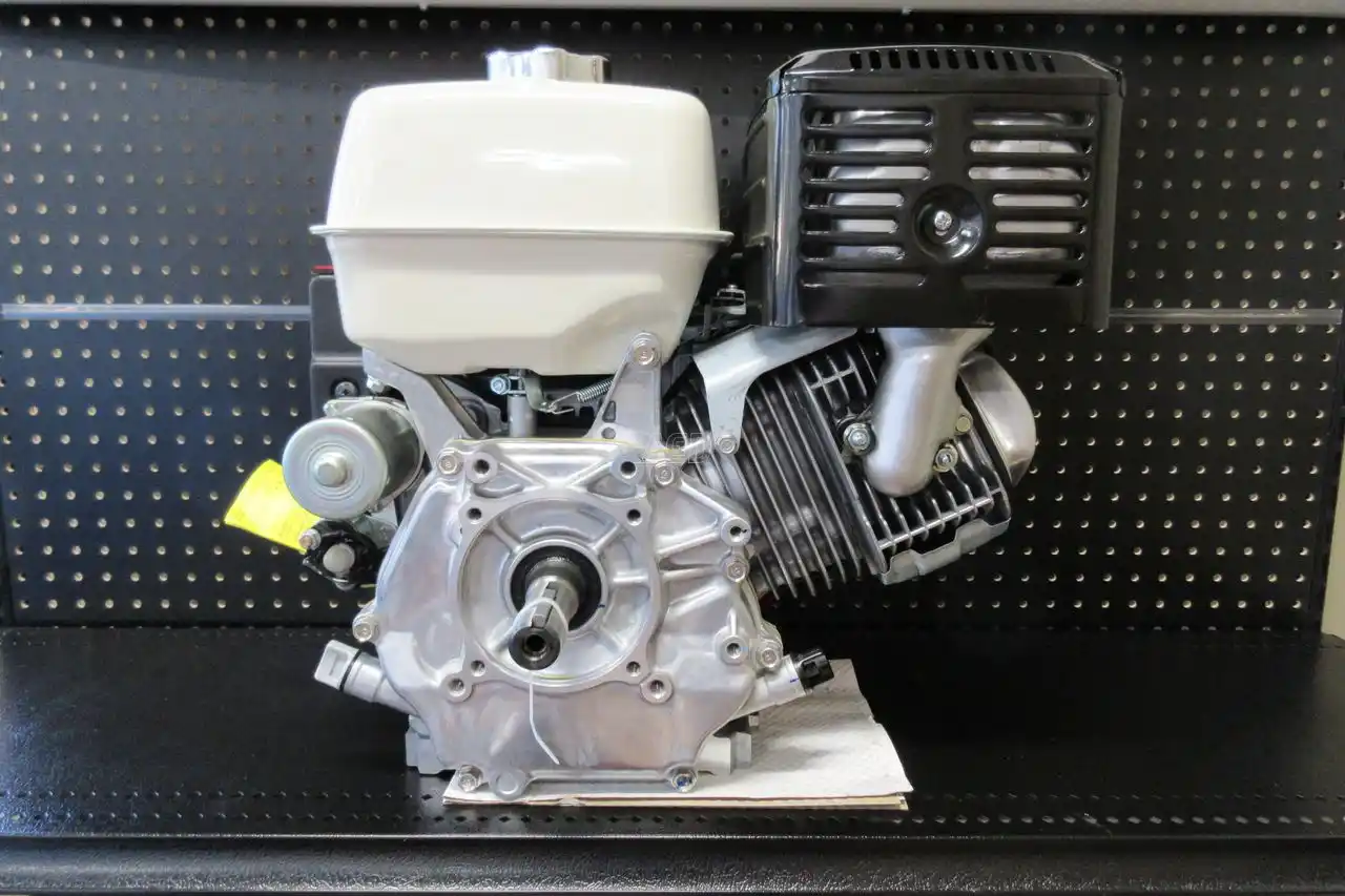 Gallery image 2 for New 2022 Honda GX390 Engine