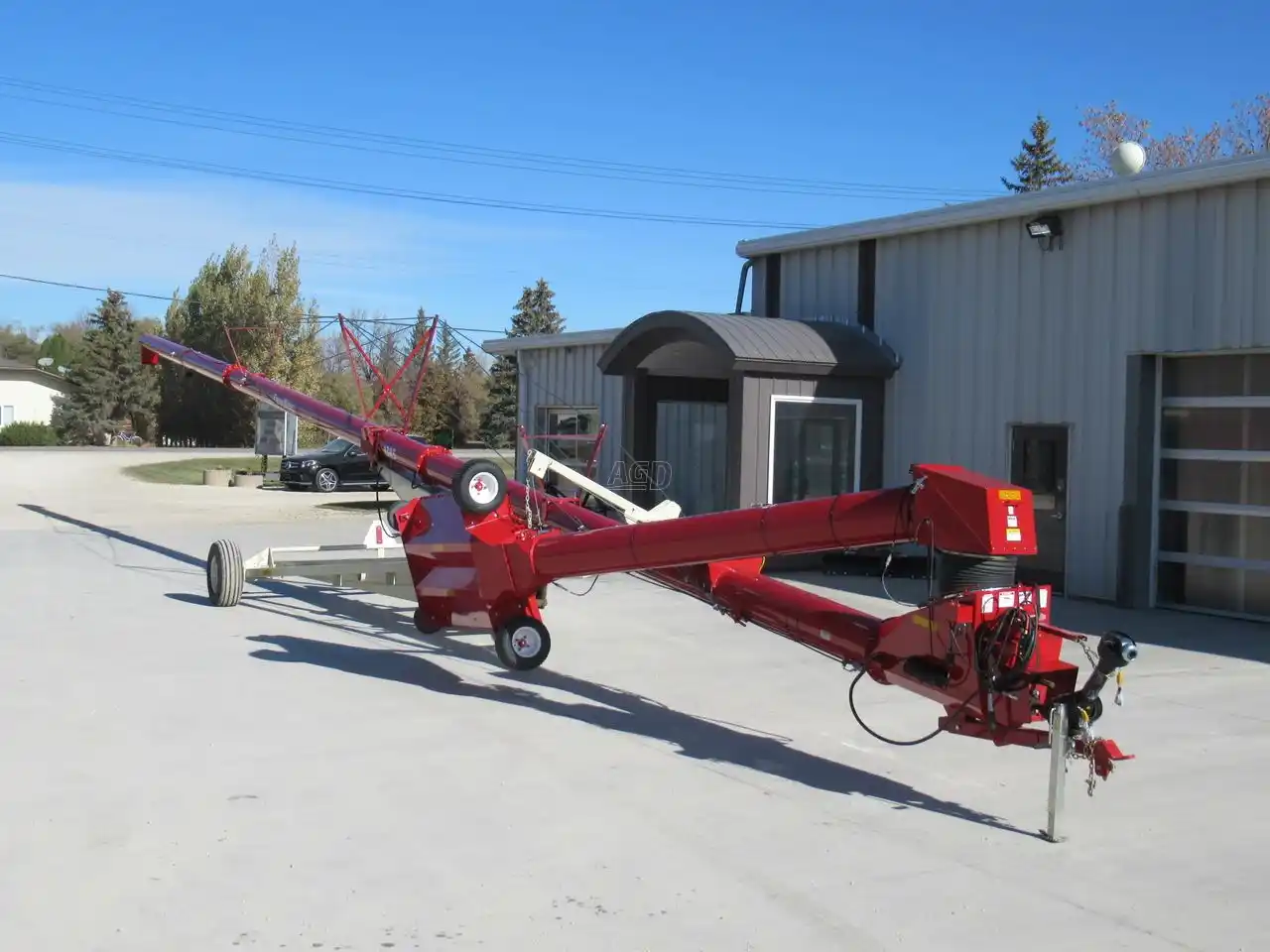 Gallery image 1 for New 2024 Farm King Y1385 TMMR Grain Auger