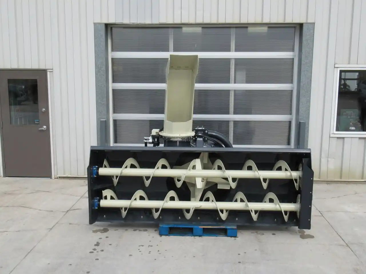 Gallery image 1 for New 2024 Farm King 1080 Snow Blower