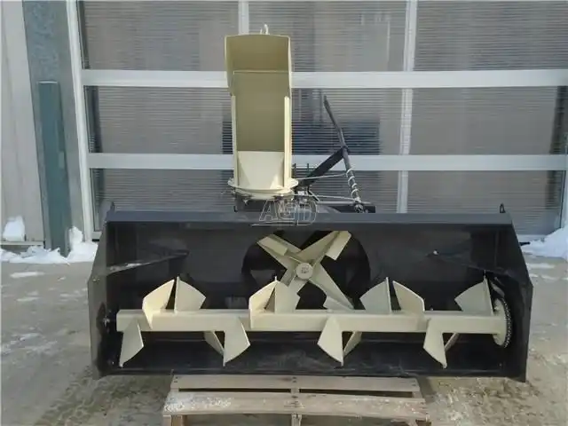 Gallery image 1 for New 2023 Farm King 660 Snow Blower