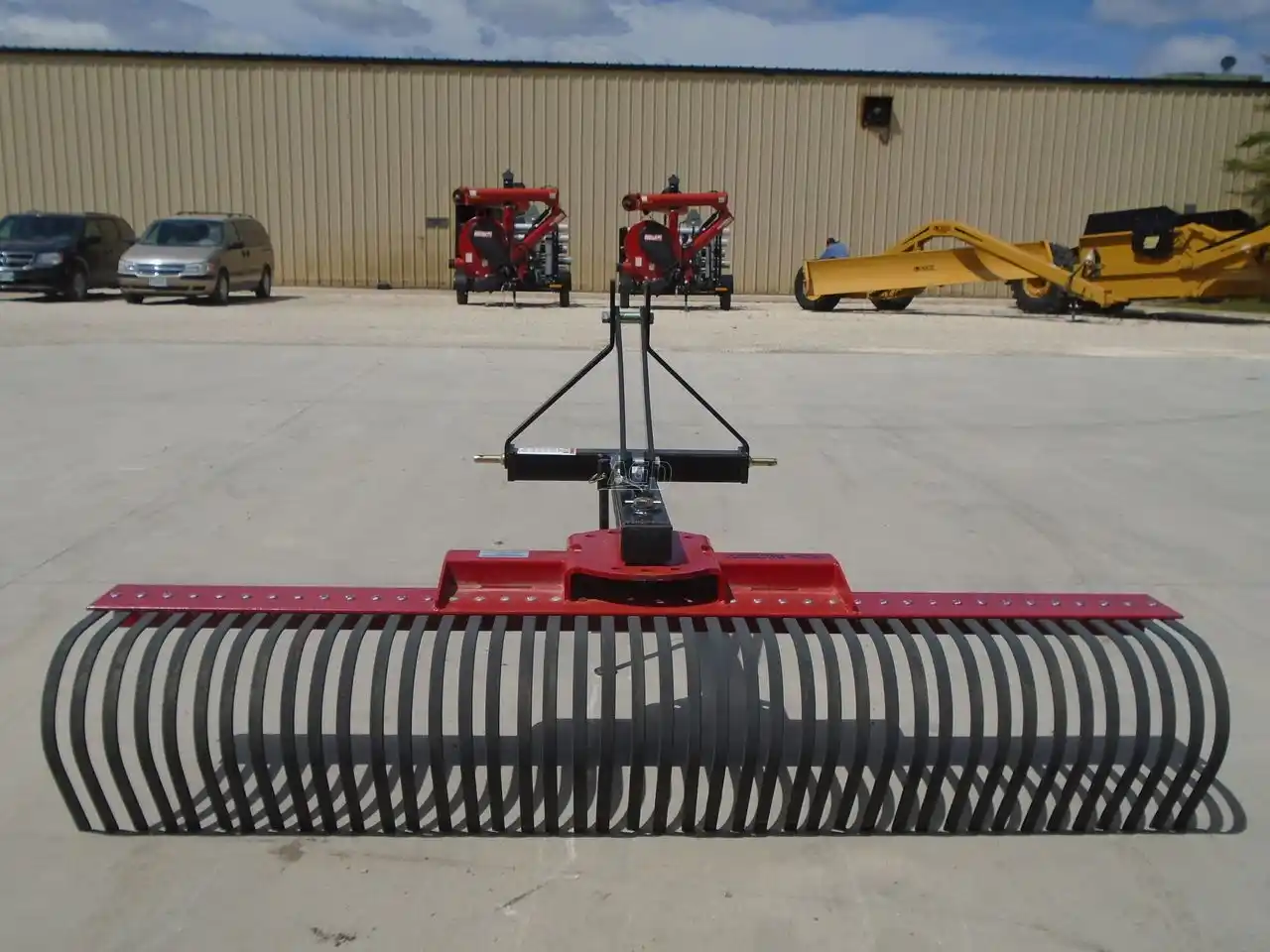 Gallery image 2 for 2024 Farm King Y8442RR Landscape Rake