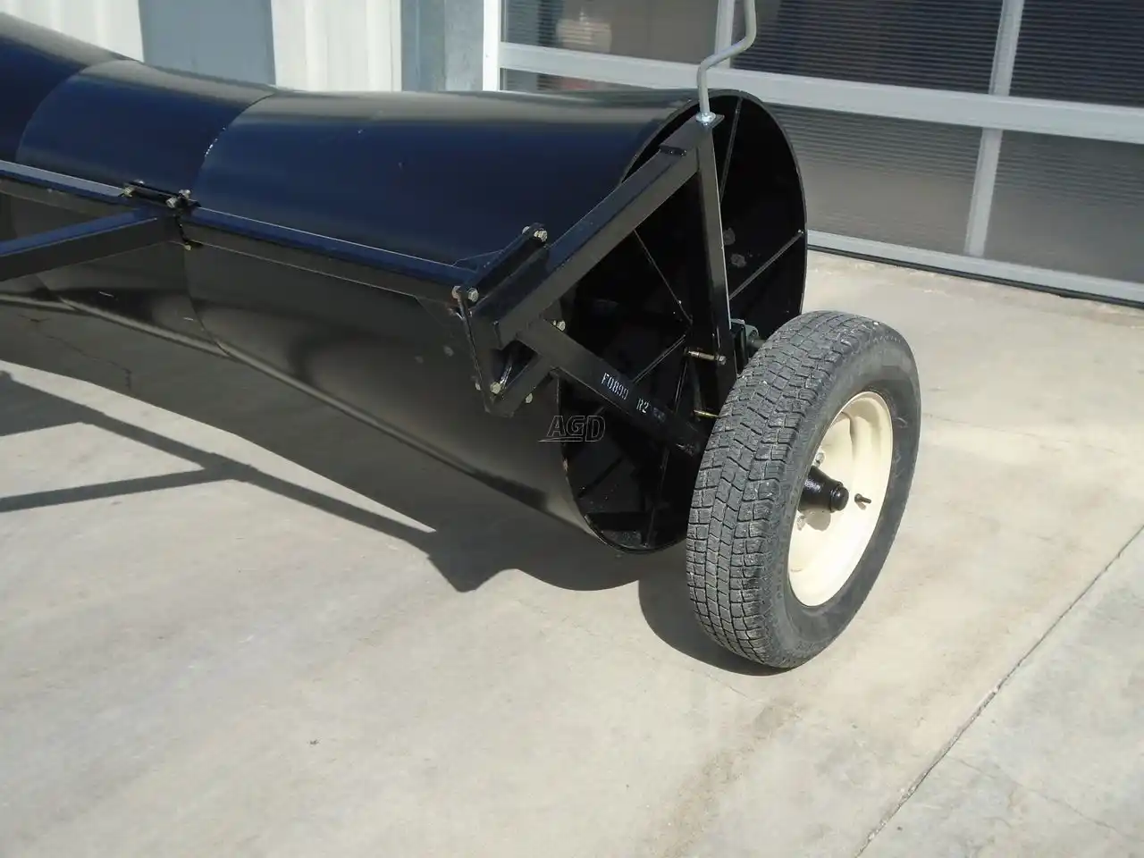 Gallery image 2 for New 2022 Farm King 10FT Swath Roller