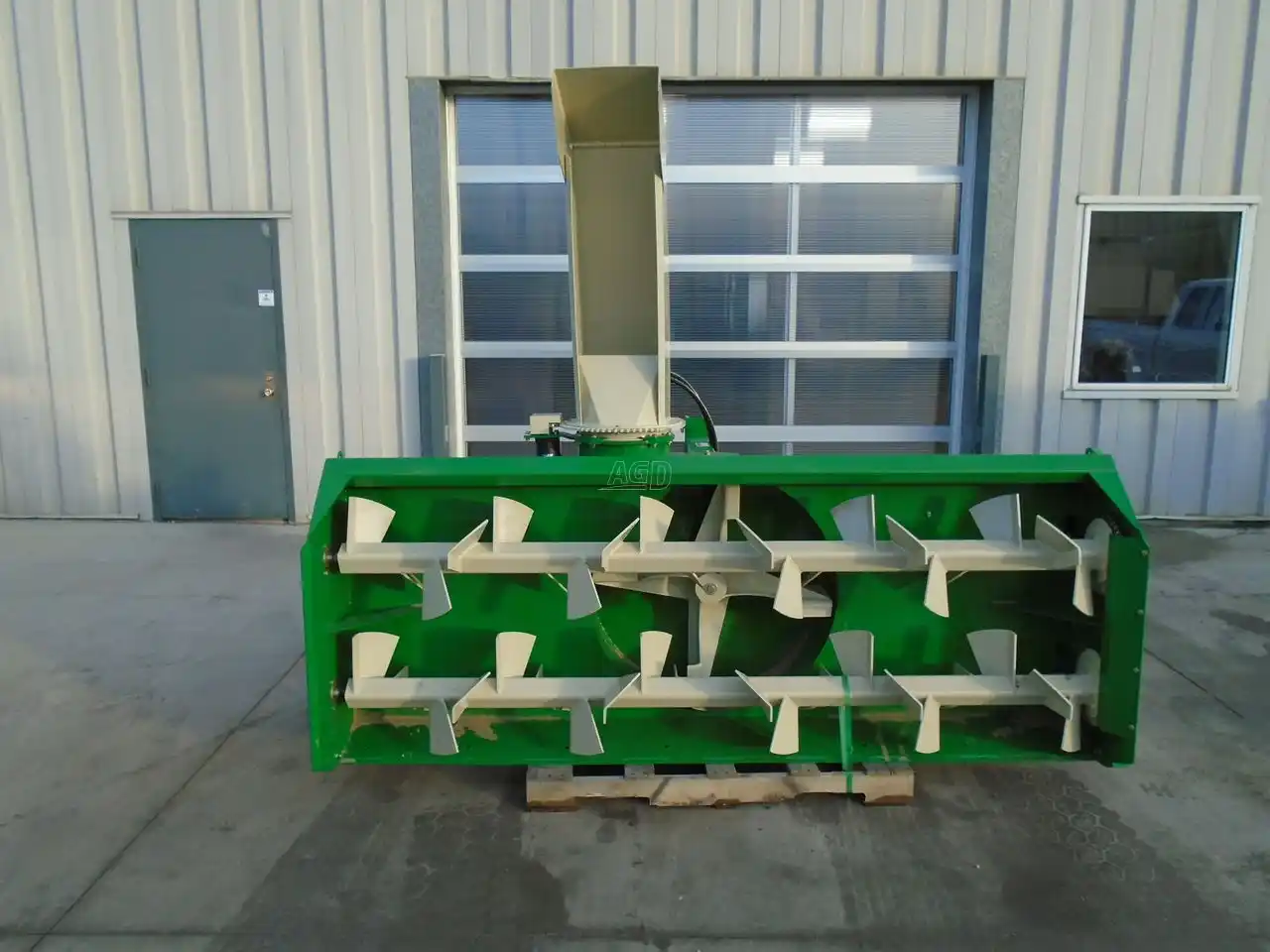 Gallery image 1 for New 2024 Farm King 960 Snow Blower