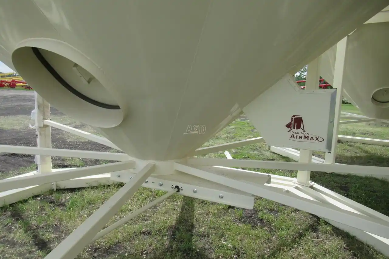 Gallery image 2 for New 2024 Meridian GM5300 Grain Bin