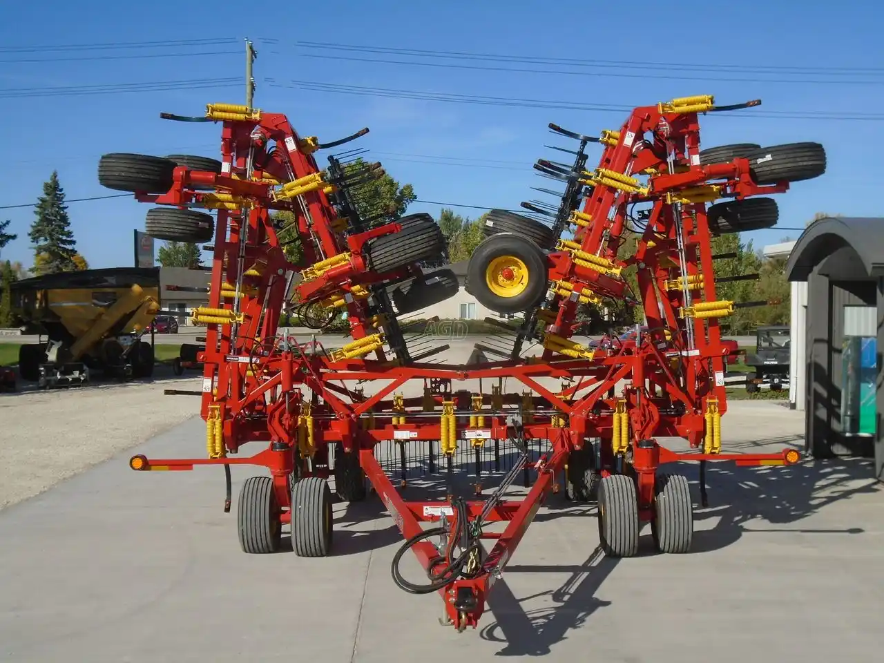 Gallery image 2 for New 2024 Bourgault 9500 Chisel Plow