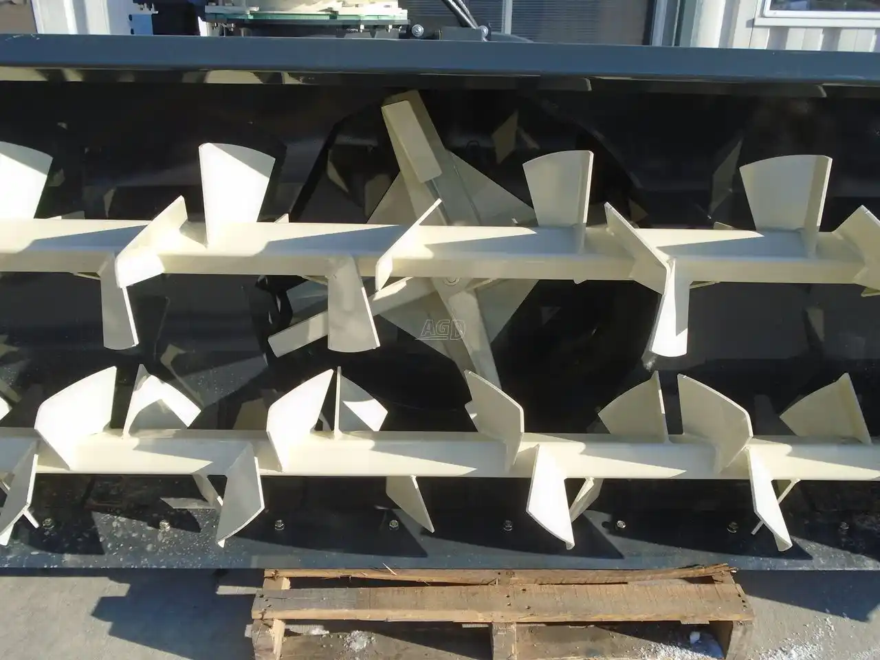 Gallery image 2 for 2023 Farm King Allied 1200 Snow Blower