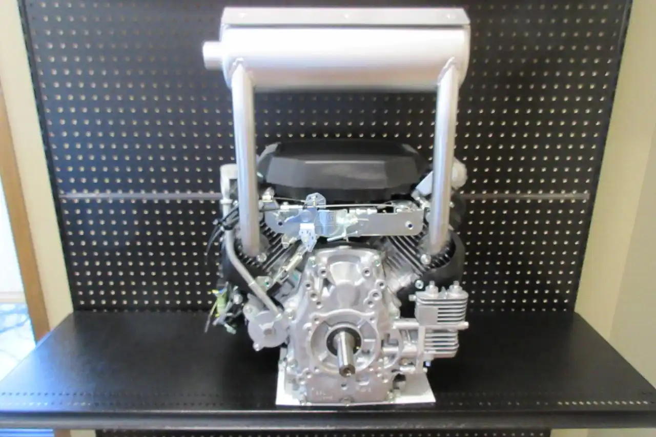 Gallery image 2 for New 2023 Honda GX630 Engine