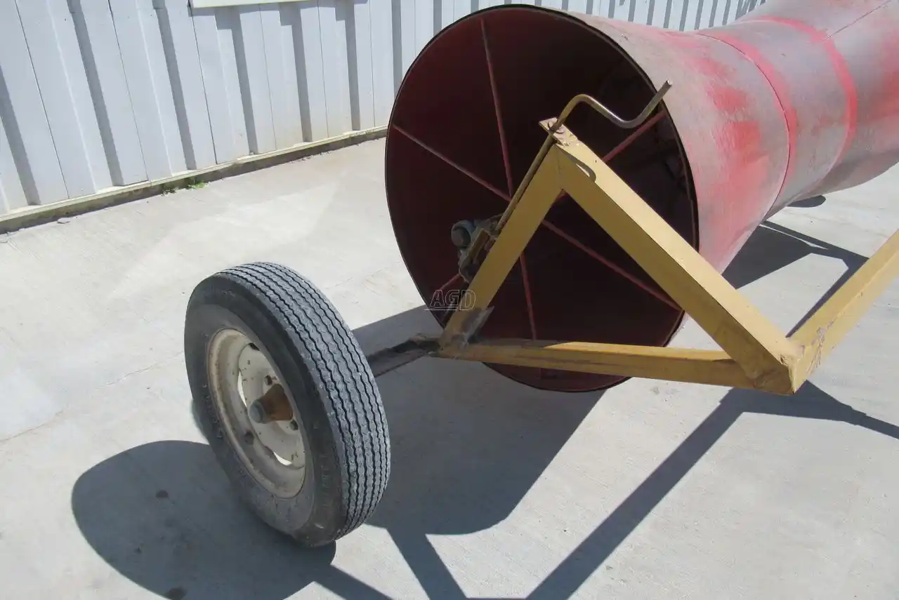 Gallery image 2 for Used 1985 Douglas 8 FT Swath Roller