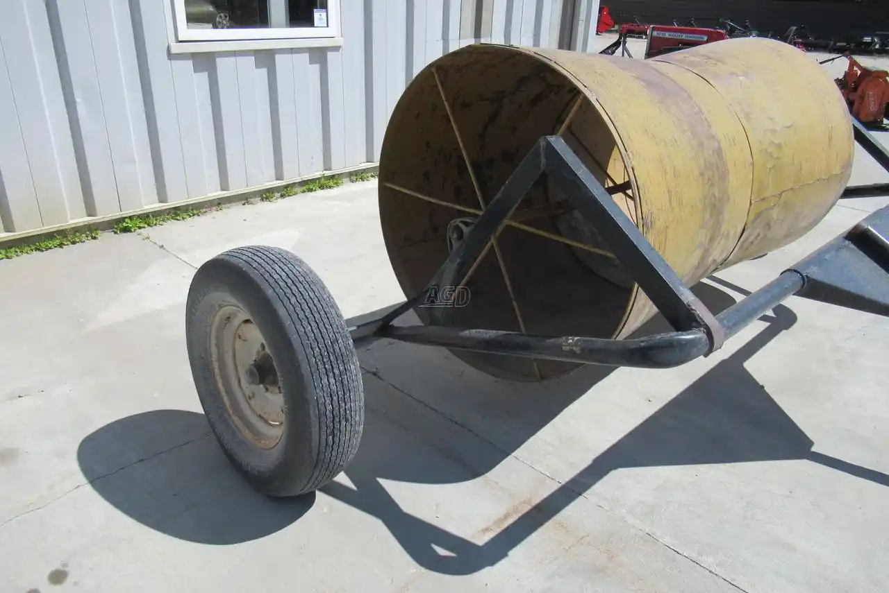 Gallery image 2 for Used 1980 Custom Built 6 FT Swath Roller