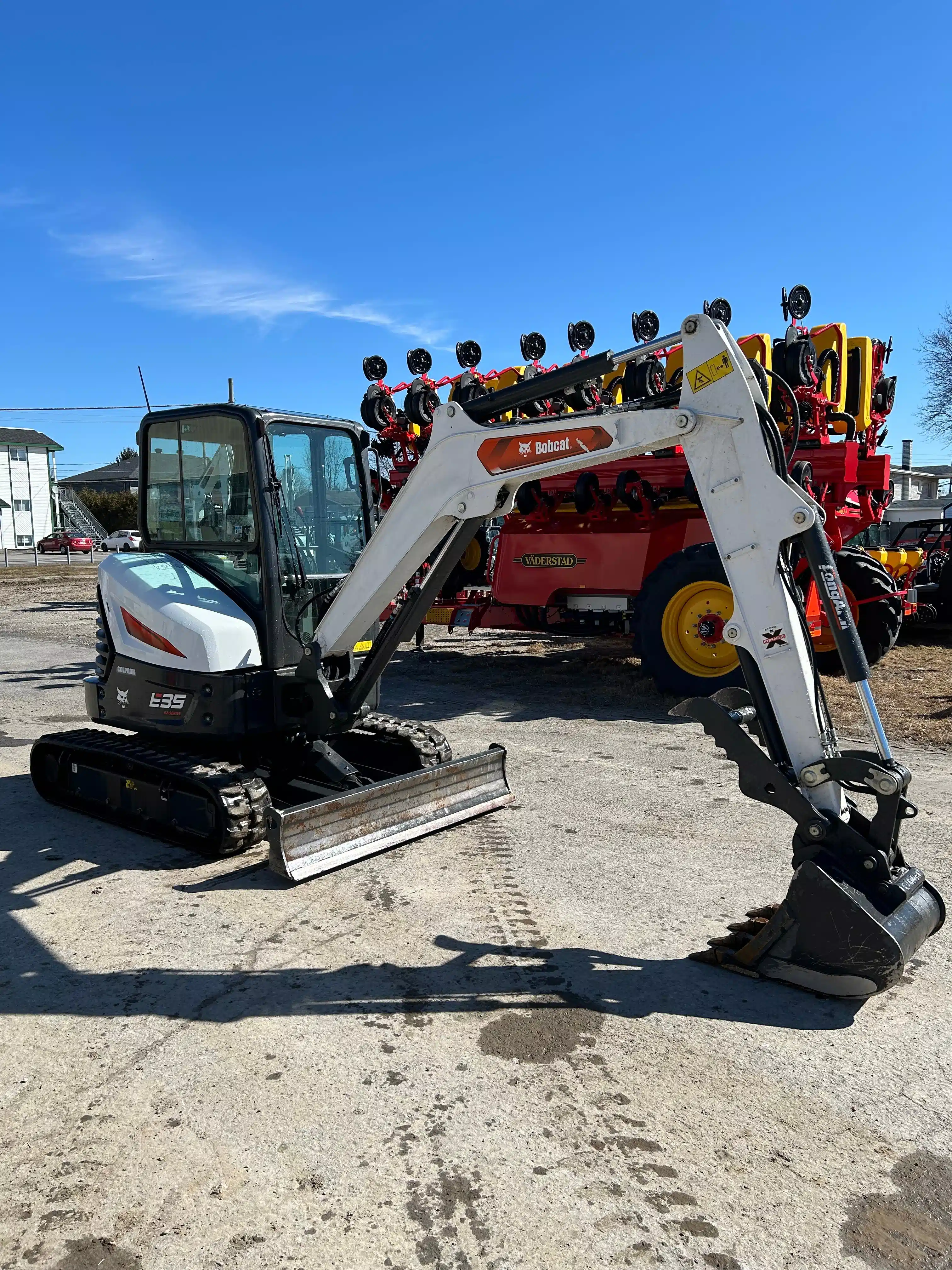Gallery image 2 for Used 2023 Bobcat E35 Excavator